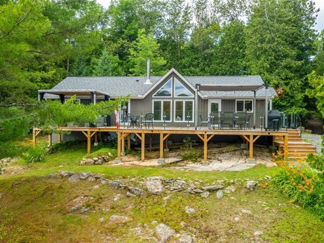 1484 Bat Lake Road, Canning Lake