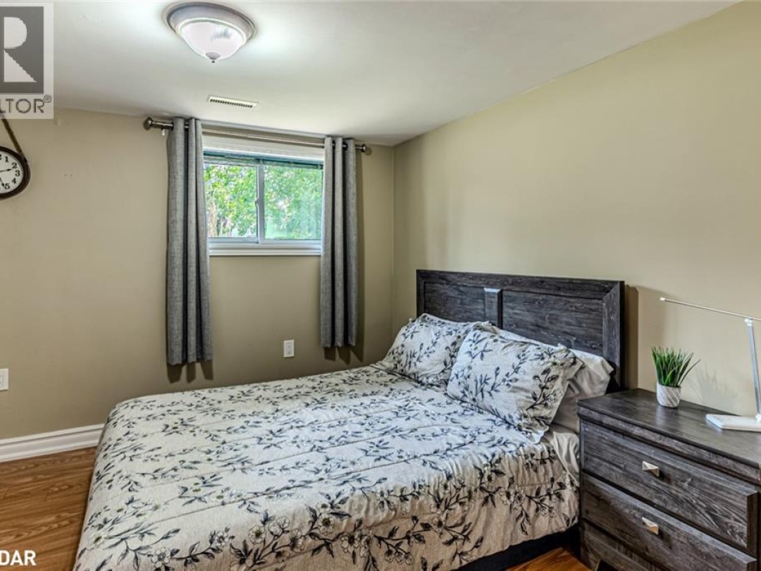 438 FOREST Avenue S, 