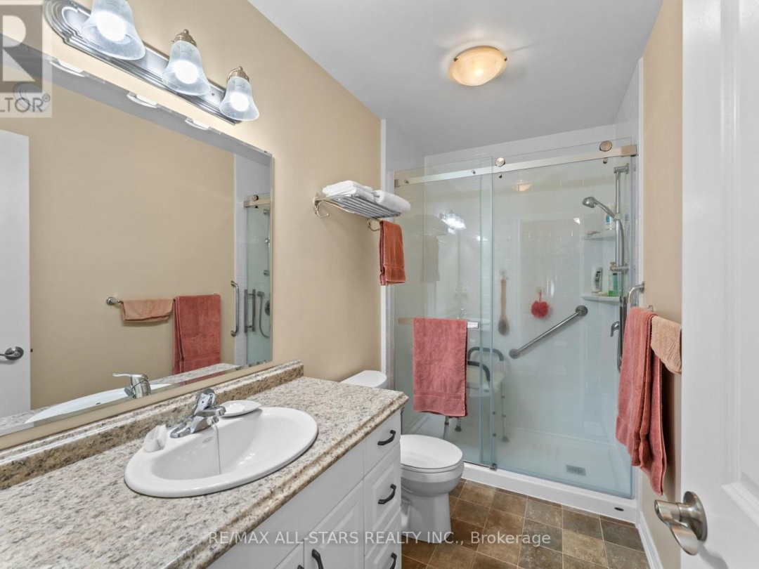 22 DEANE STREET, Kawartha Lakes (Fenelon Falls)