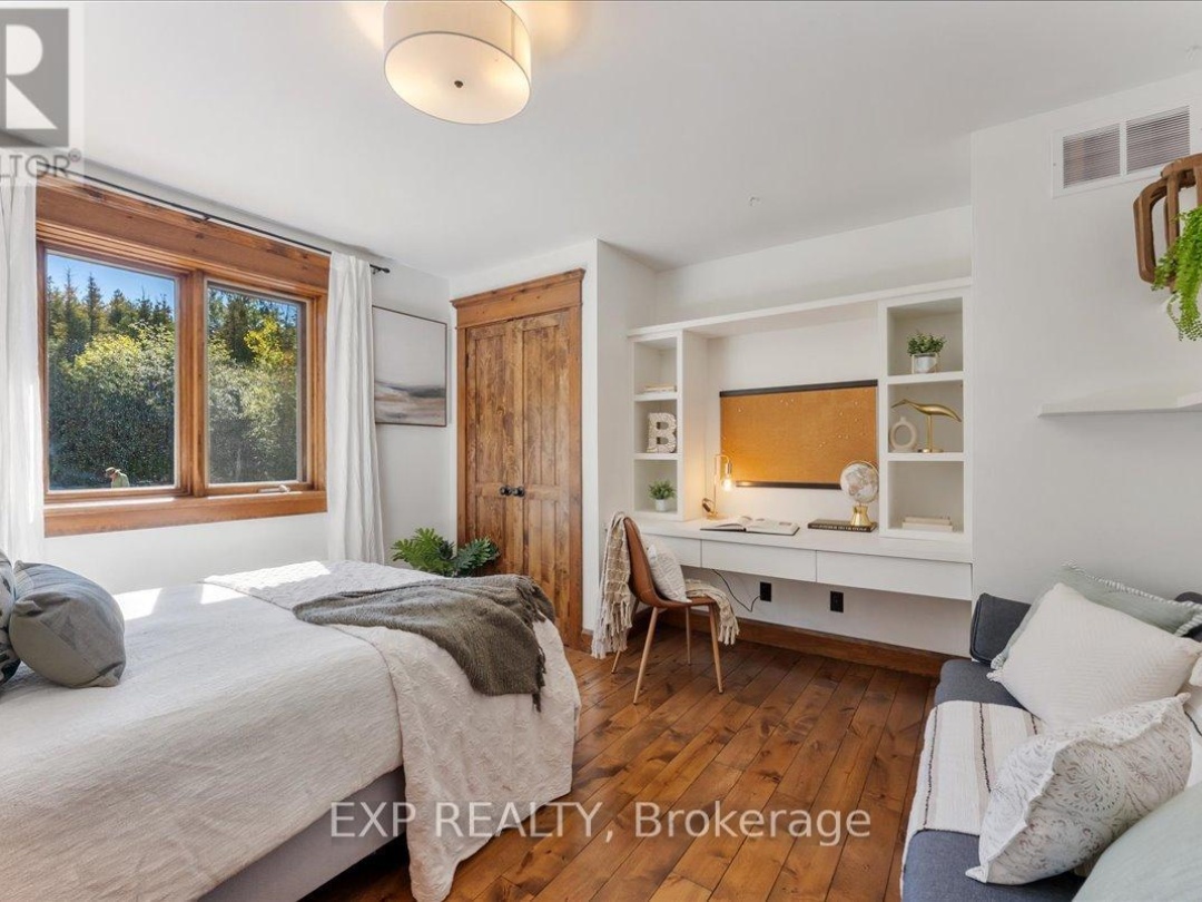 857 CEDAR GLEN ROAD, 