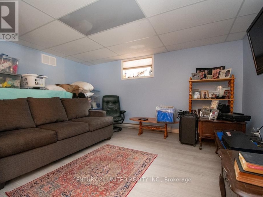 216 GEORGE DRIVE, Kawartha Lakes (Emily)