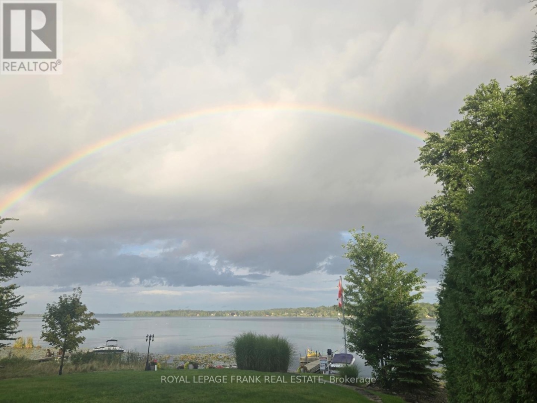 24 GILSON POINT PLACE, Lake Scugog