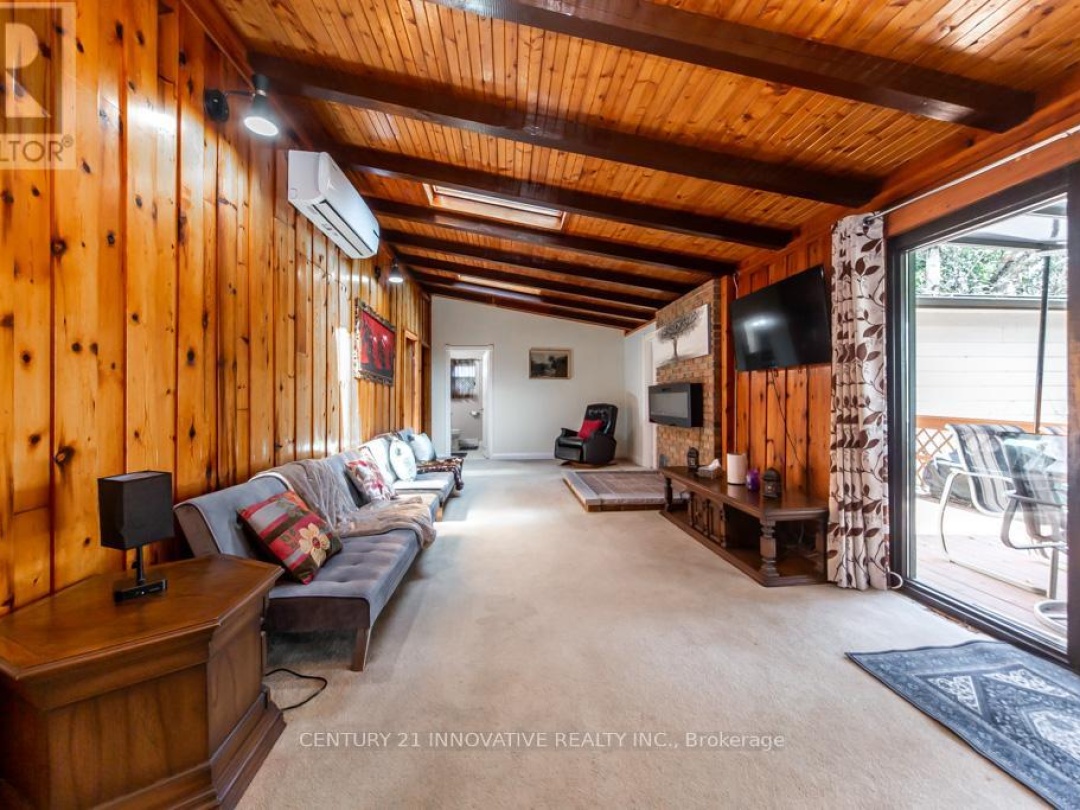 159 MCGUIRE BEACH ROAD, Canal Lake