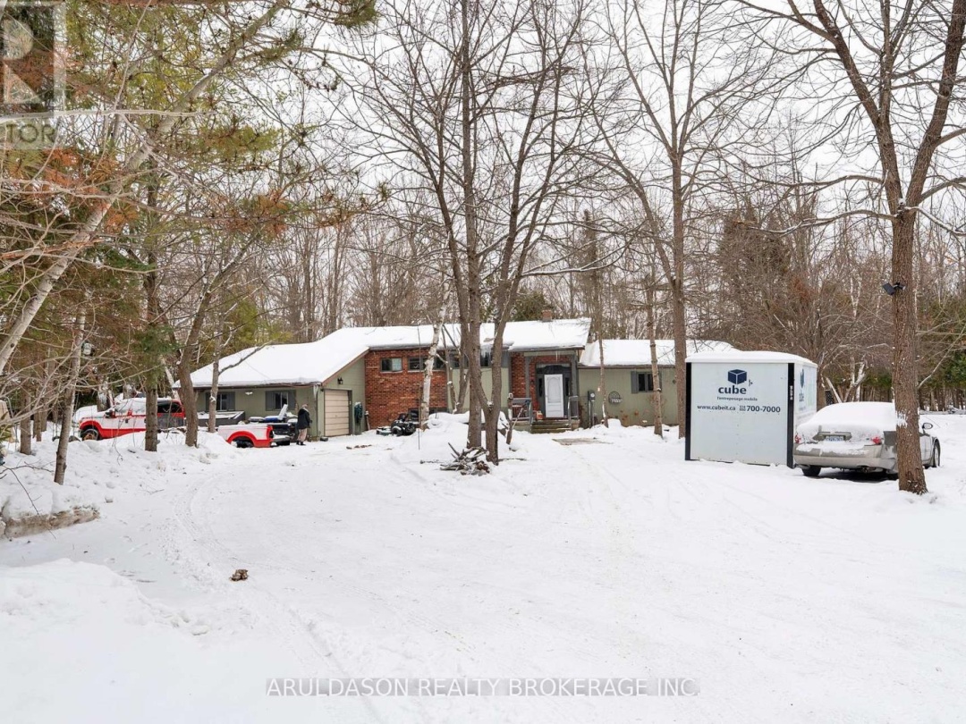 1208 BIRCHCLIFFE CRESCENT, Severn