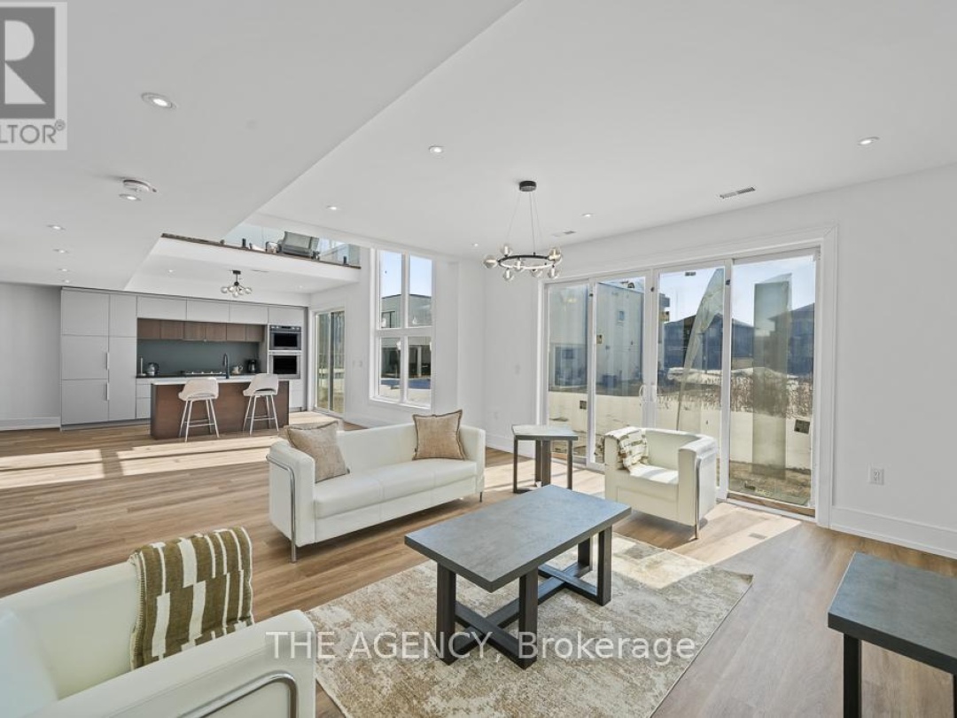 3714 QUAYSIDE DRIVE, Severn (West Shore)