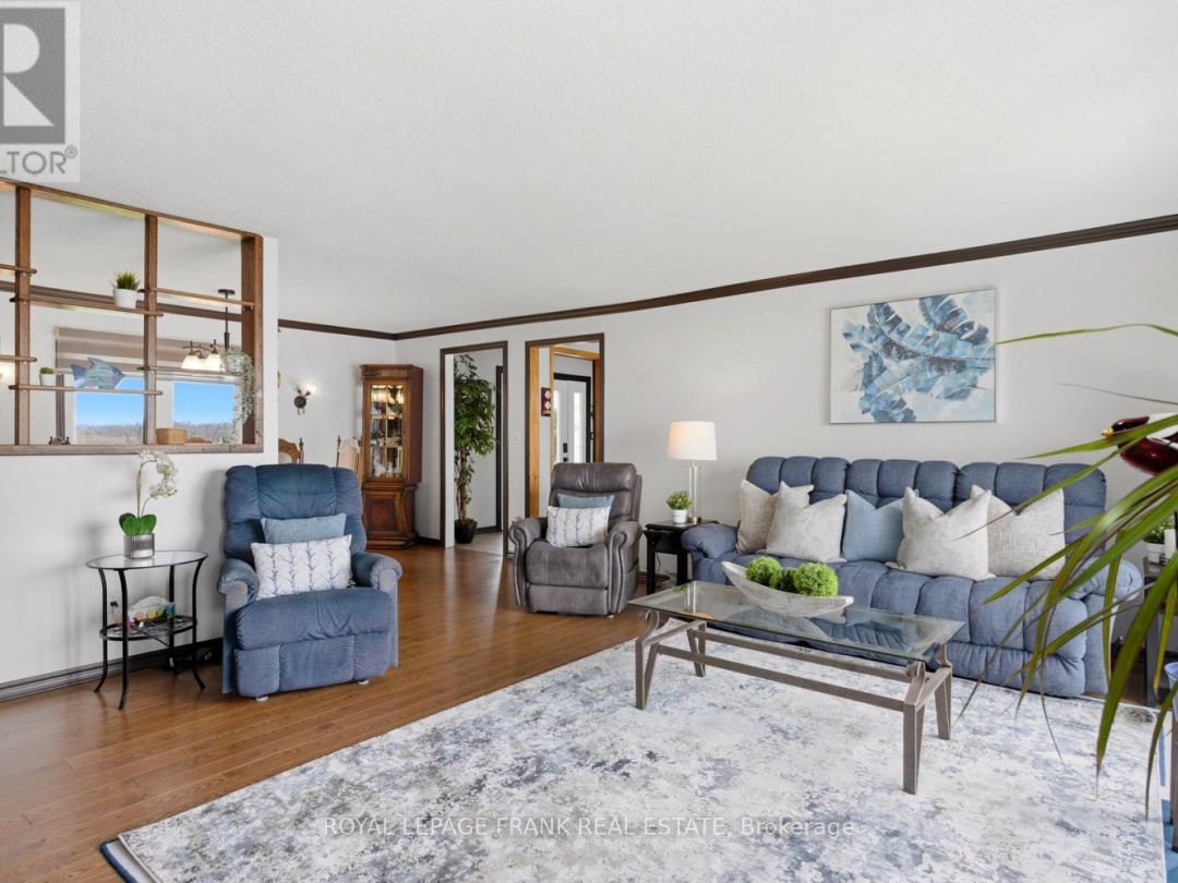 106 STARR BOULEVARD, Lake Scugog
