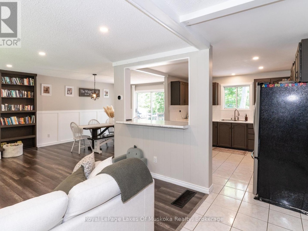 220 ALEXANDER STREET, Gravenhurst (Muskoka (S))