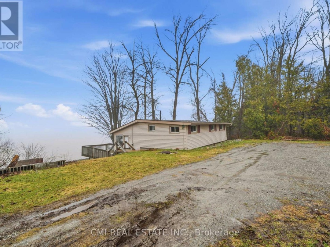 100 ALSOPS BEACH ROAD, Lake Simcoe