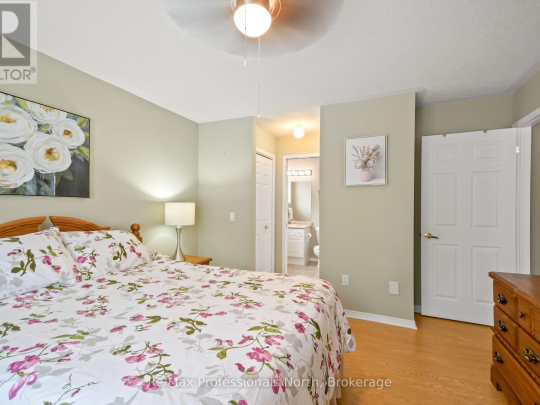 102 PINERIDGE GATE, Gravenhurst (Muskoka (S))
