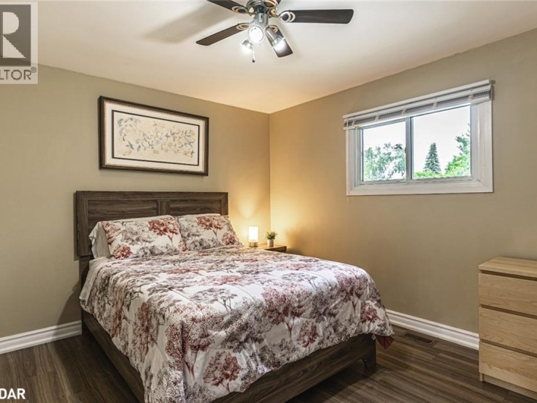 438 FOREST Avenue S, 