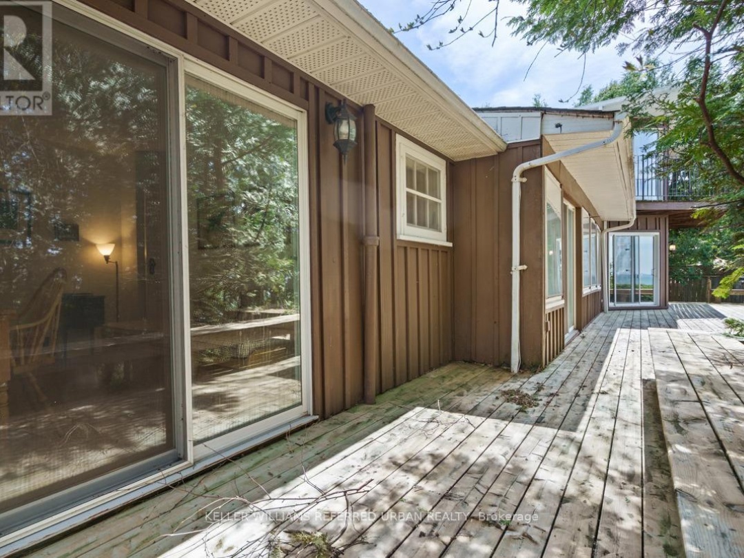 26950 Cedarhurst Beach Road, Lake Simcoe