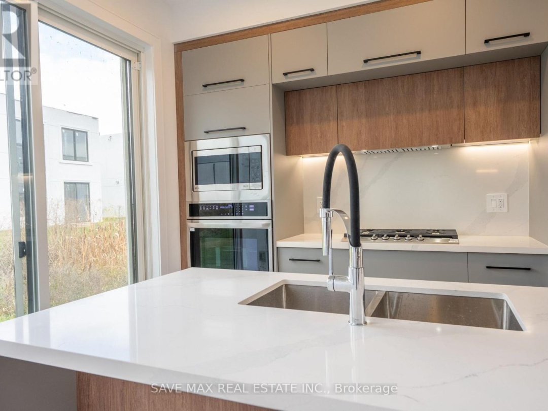 3775 SUNBANK CRESCENT, 