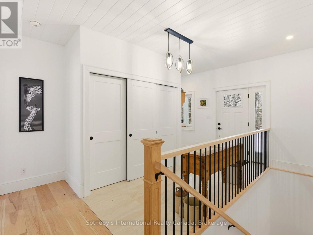 2435 RAVENSCLIFFE ROAD, Huntsville (Stisted)