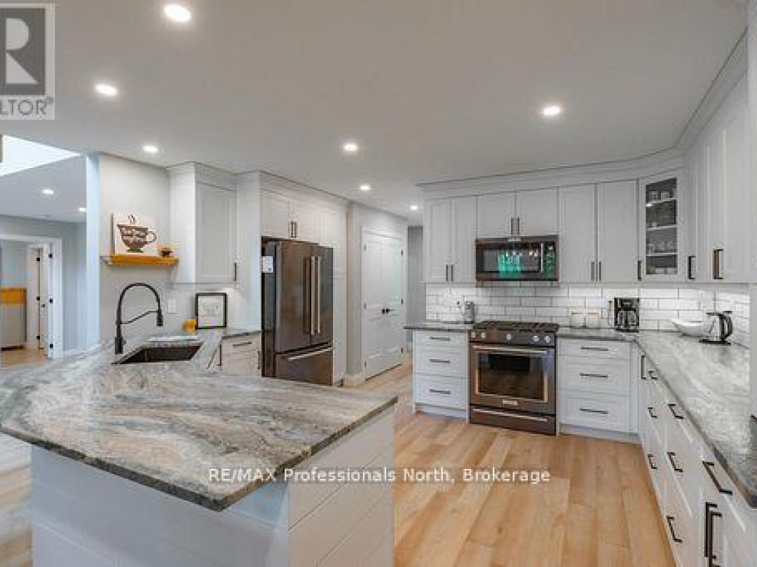 1677 HOSPITALITY ROAD, Minden Hills (Snowdon)