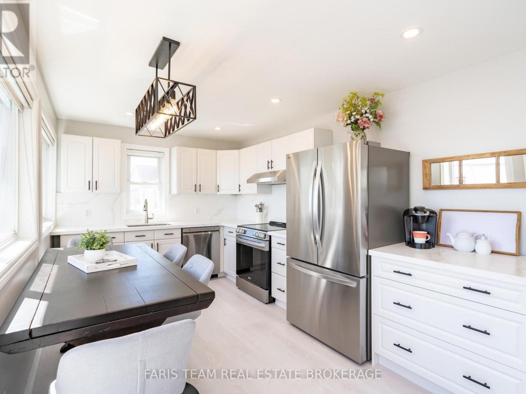 282 ROBINS POINT ROAD, Georgian Bay