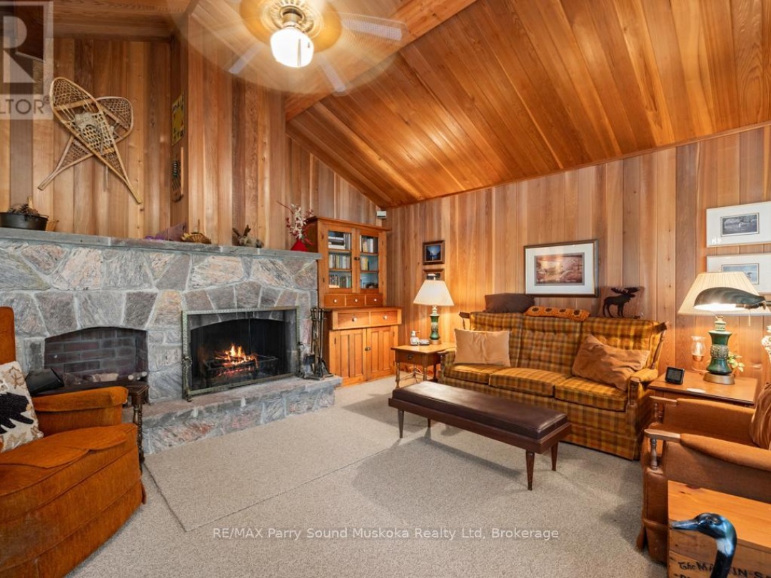20 PRIOR LANE, Otter Lake