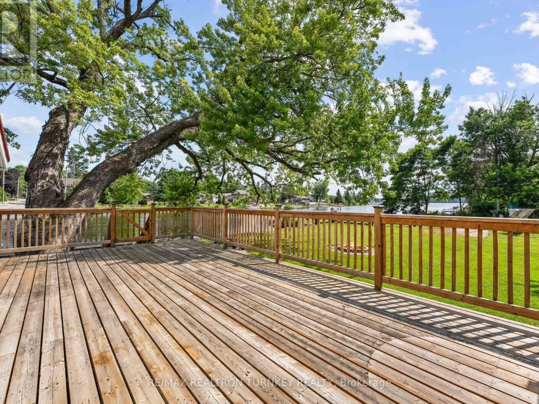 15 NORTH WATER STREET, Gull River