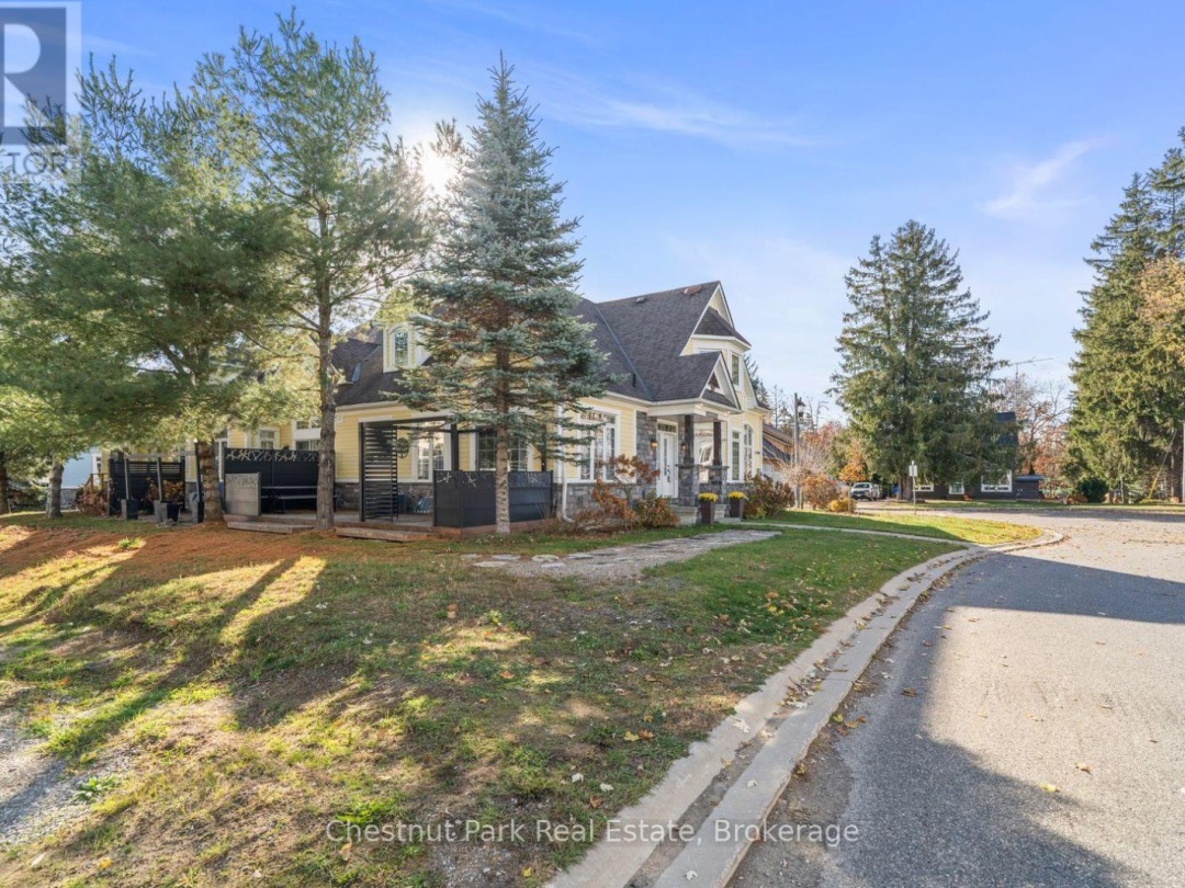 23 SPENCER STREET, Muskoka River