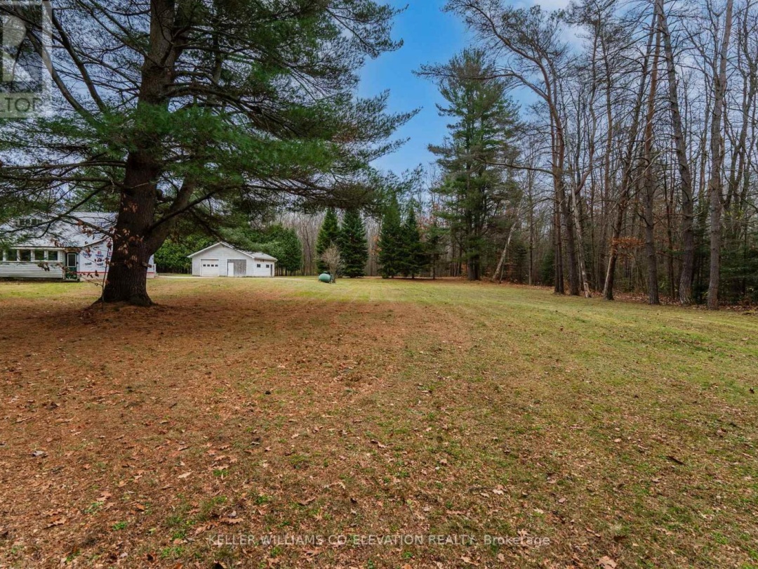 1914 Rosemount Road, Sturgeon Lake