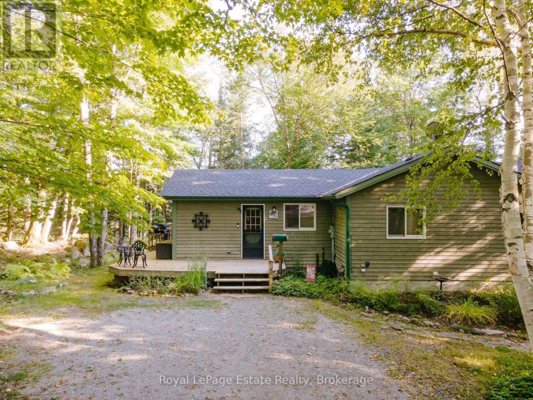 1157 BETWEEN LAKES TRAIL, 