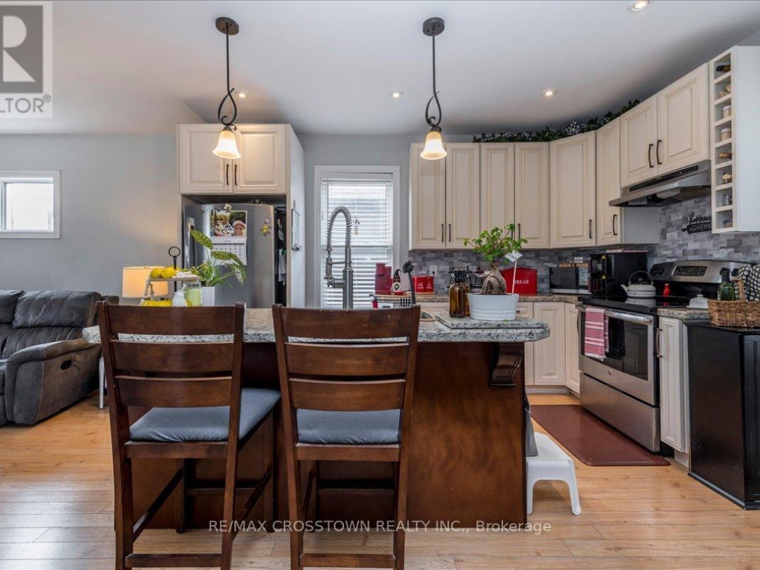 296 SAINT JEAN STREET, Orillia