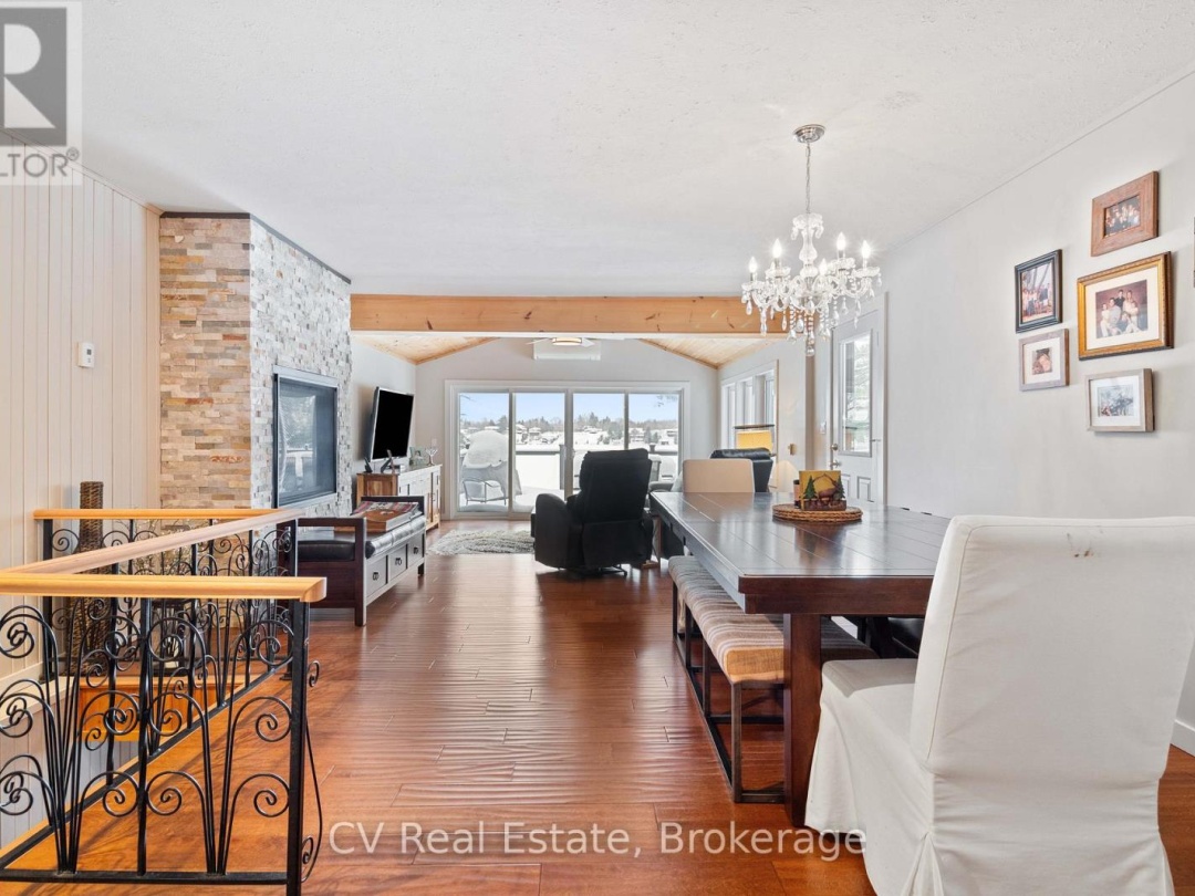 1166 PARKERS POINT ROAD, Lake Muskoka