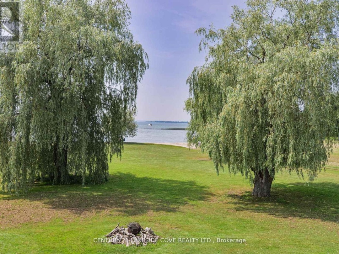 UNIT 27 - 1 PARADISE BOULEVARD S, Lake Simcoe