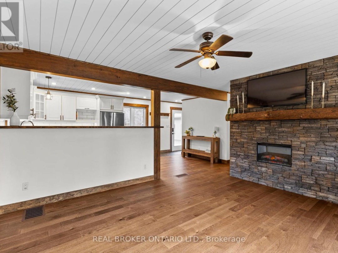 1401 NORTH SHORE ROAD, Algonquin Highlands (Stanhope)