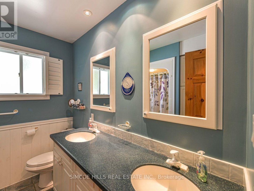 4283 PLUM POINT ROAD, Lake Simcoe