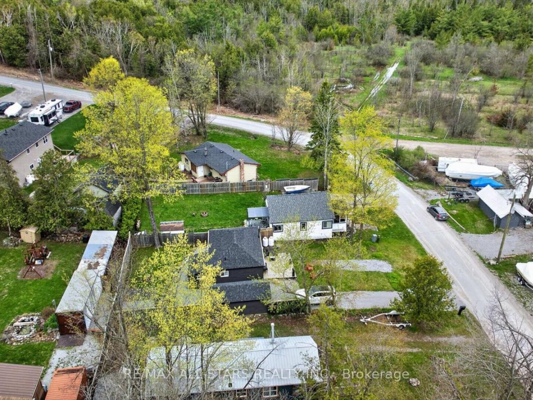 2 ELDER STREET, Sturgeon Lake