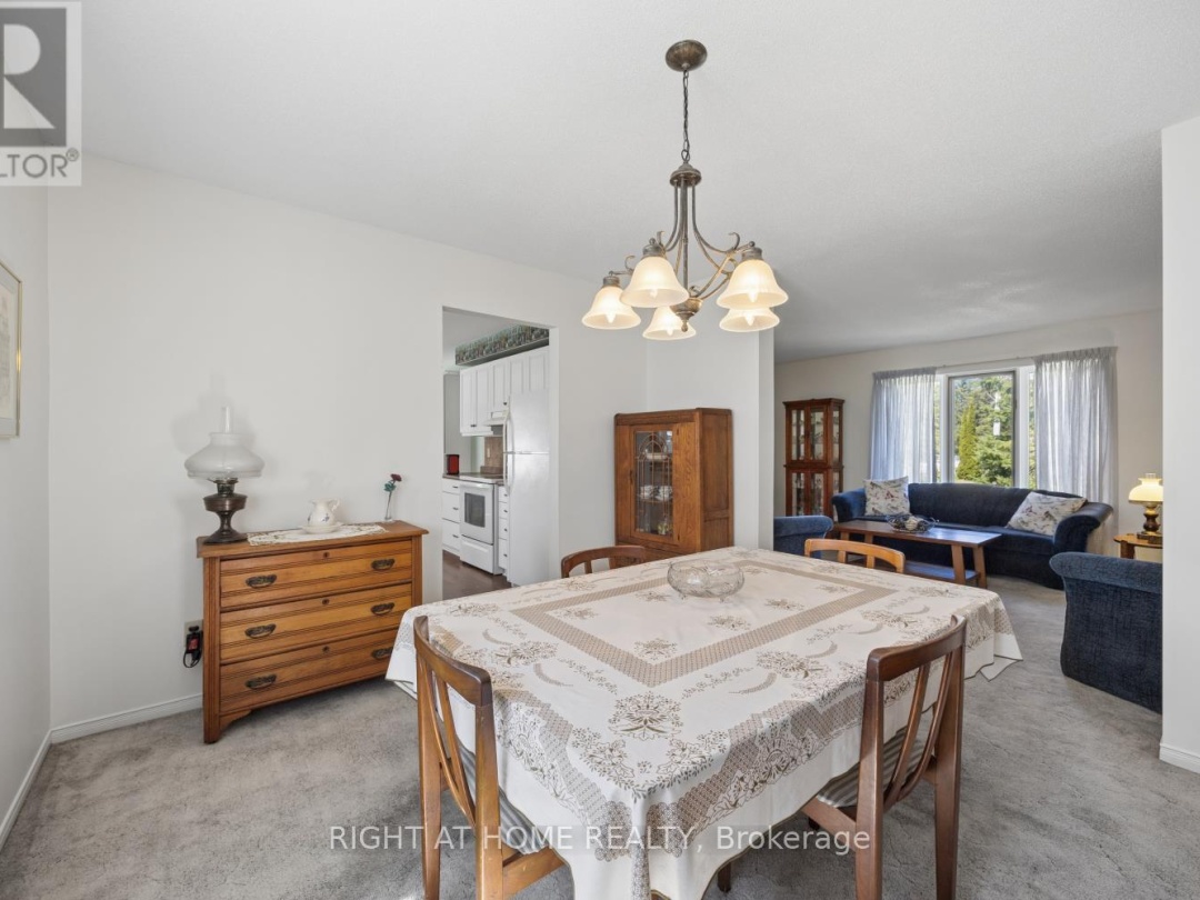 121 ROBMAR CRESCENT, Kawartha Lakes (Manilla)