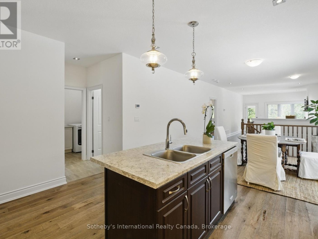 30 SERENITY PLACE CRESCENT, 