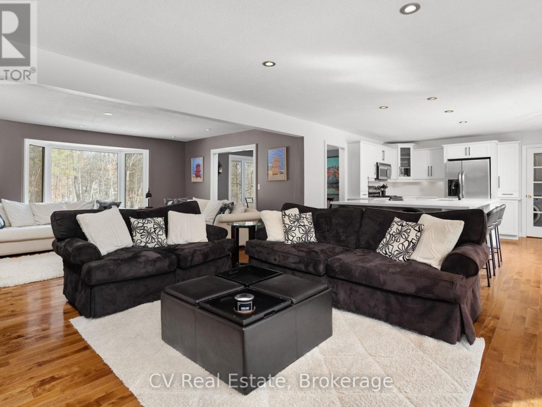 1343 NORTH MULDREW LAKE ROAD, Muldrew-North Lake
