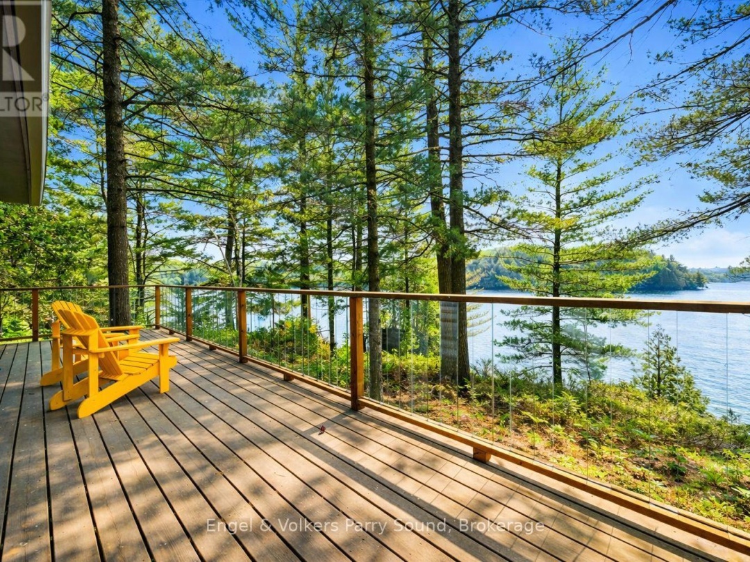 53 BIRDWOOD LANE, Harris Lake