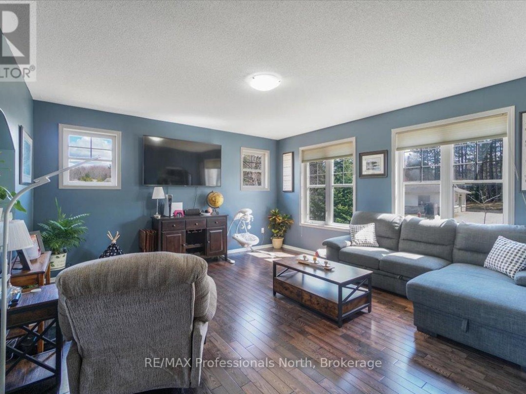 43 CLEARBROOK TRAIL, 
