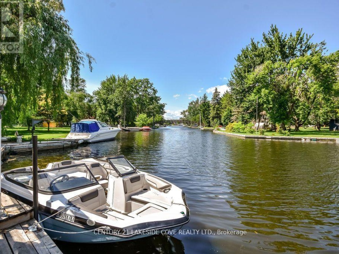 27 POPLAR CRESCENT W, Lake Simcoe