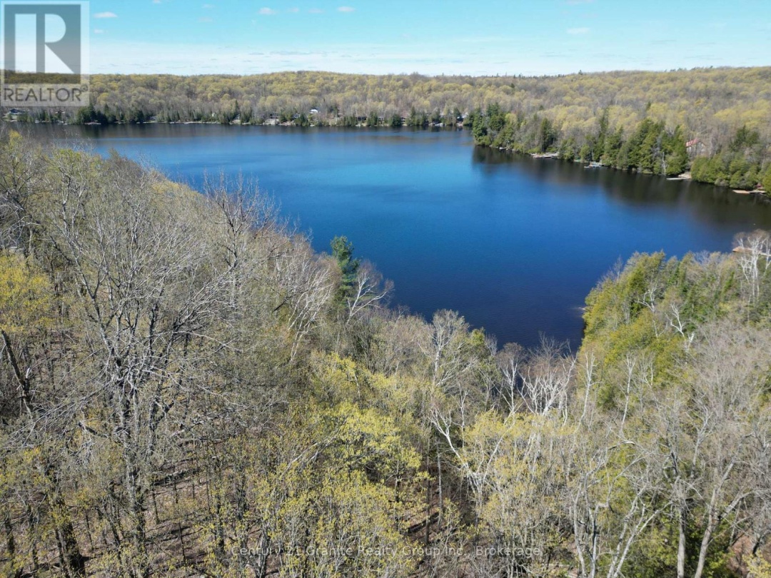 1325 ANDEK TRAIL, Salerno Lake