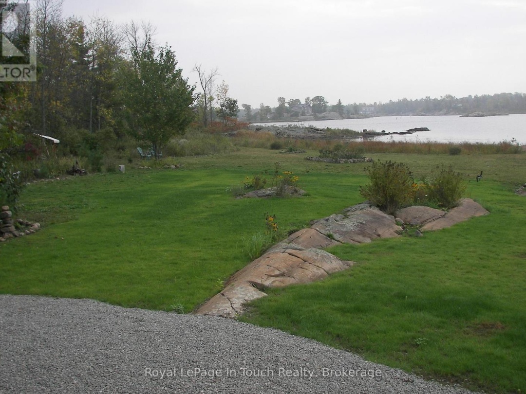 2 ISLAND 880, Georgian Bay