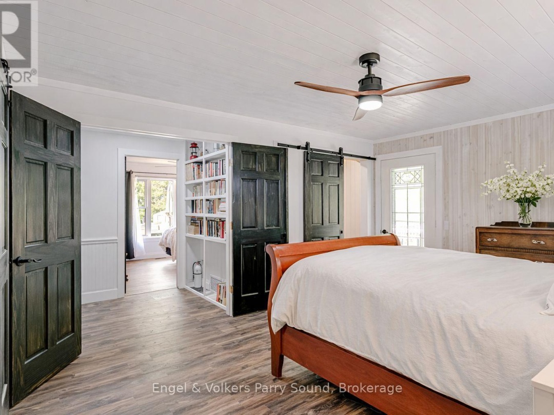49 REGENCY DRIVE, Richmond Lake