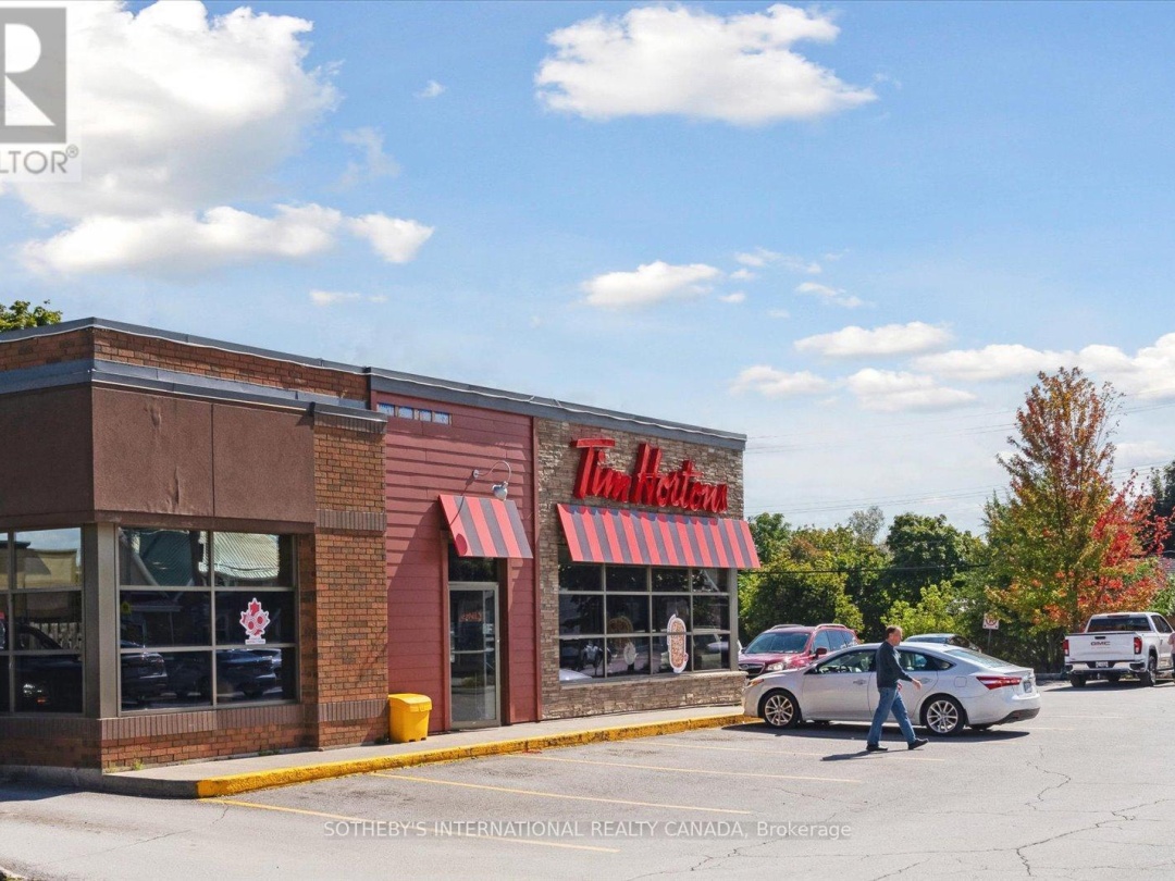 PENTHOUSE 1 - 19A WEST STREET N, 