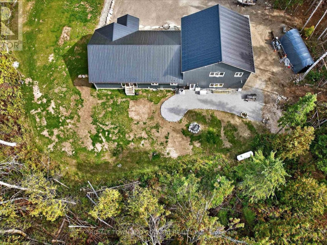 9 LYTLE LANE, 