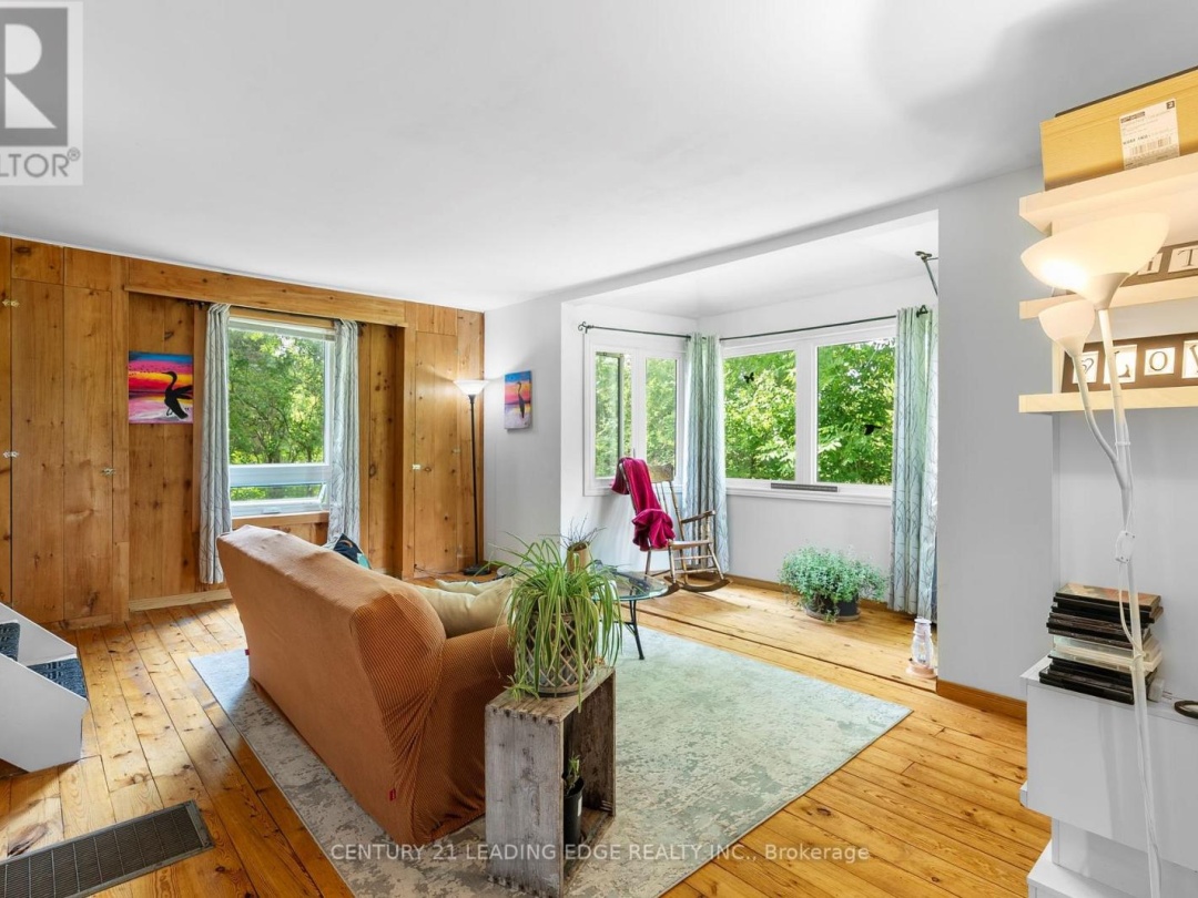 4077 MONCK ROAD, 
