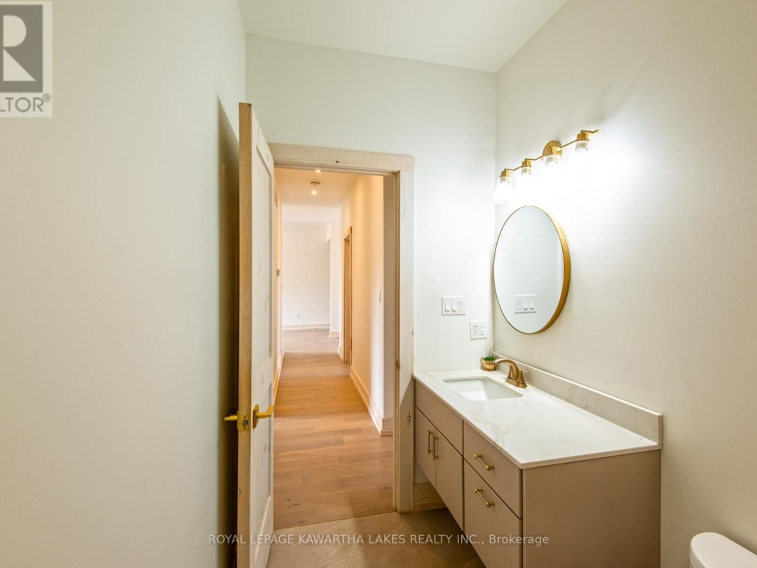 104 MOON LINE ROAD N, 