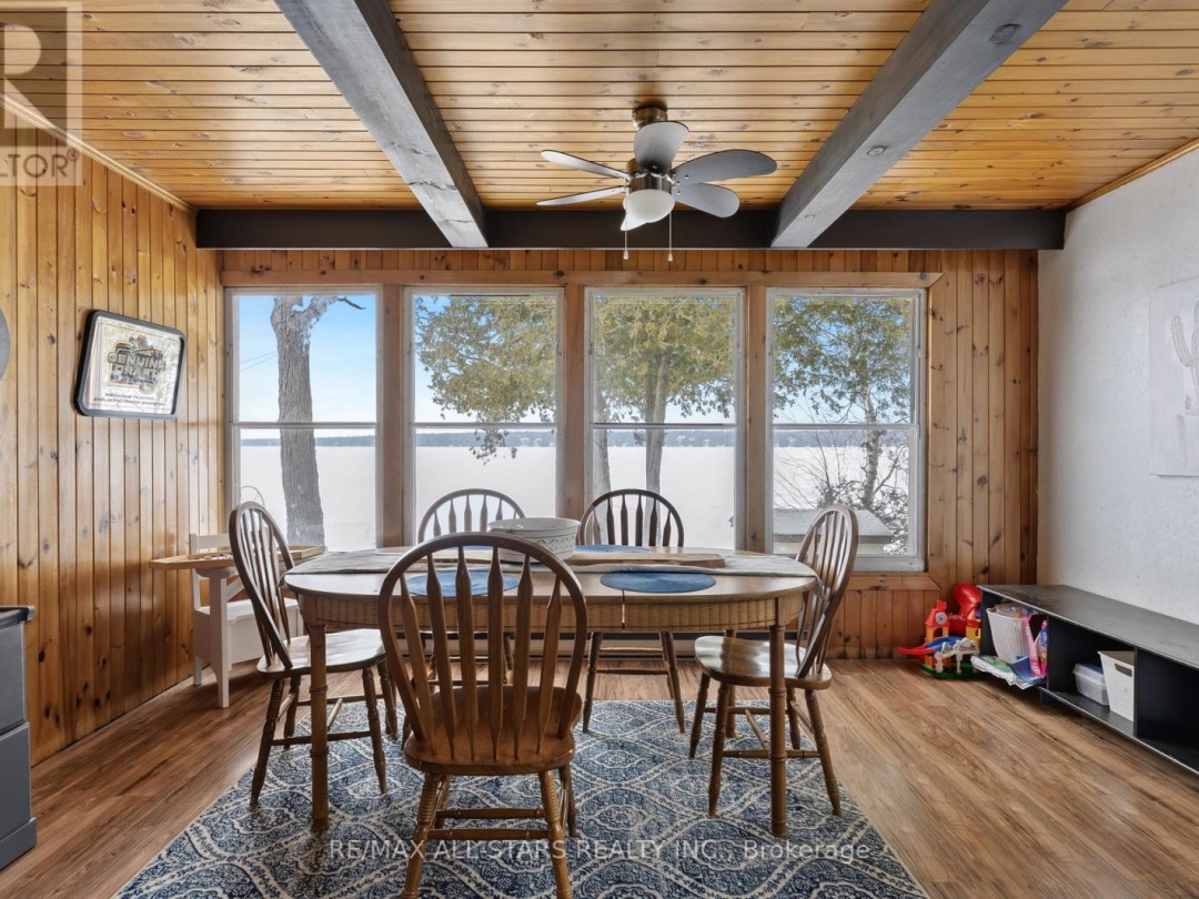 393 HILLSIDE DRIVE, Four Mile Lake