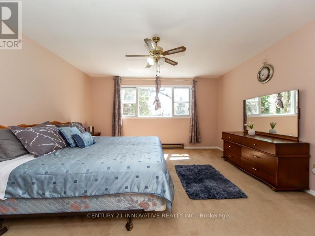 159 MCGUIRE BEACH ROAD, Canal Lake