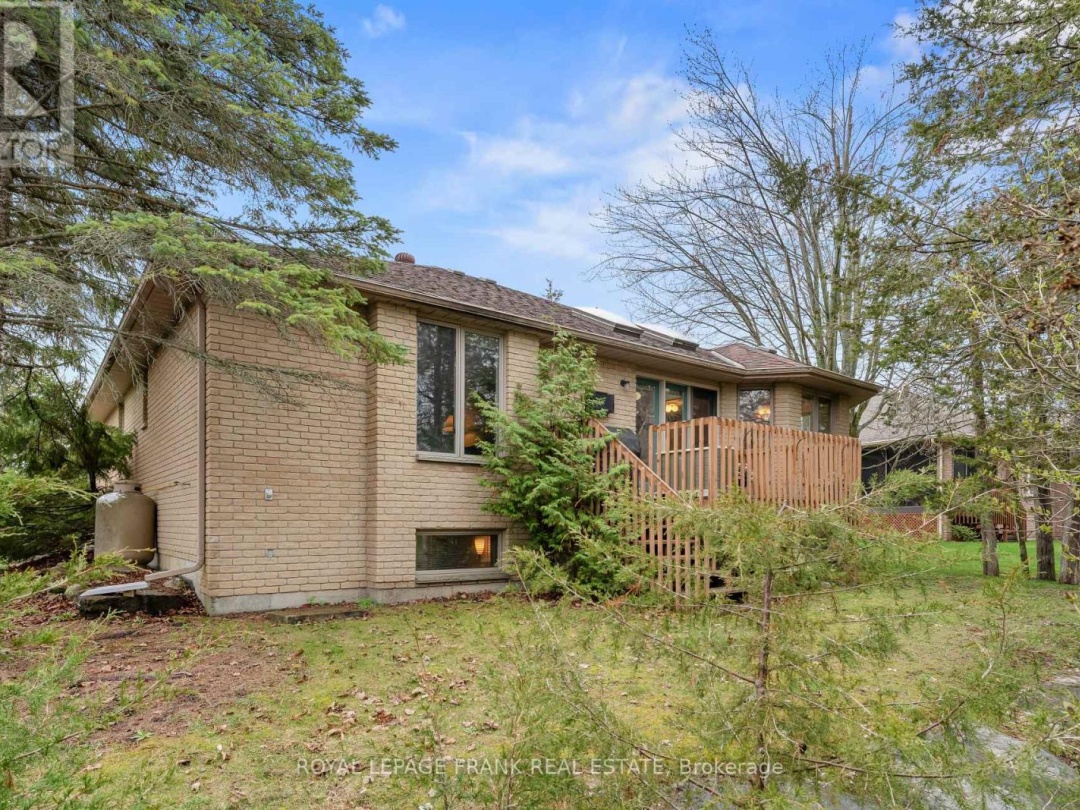 37 ISLAND BAY DRIVE, Kawartha Lakes (Bobcaygeon)