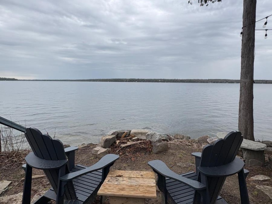 393 HILLSIDE DRIVE, Four Mile Lake