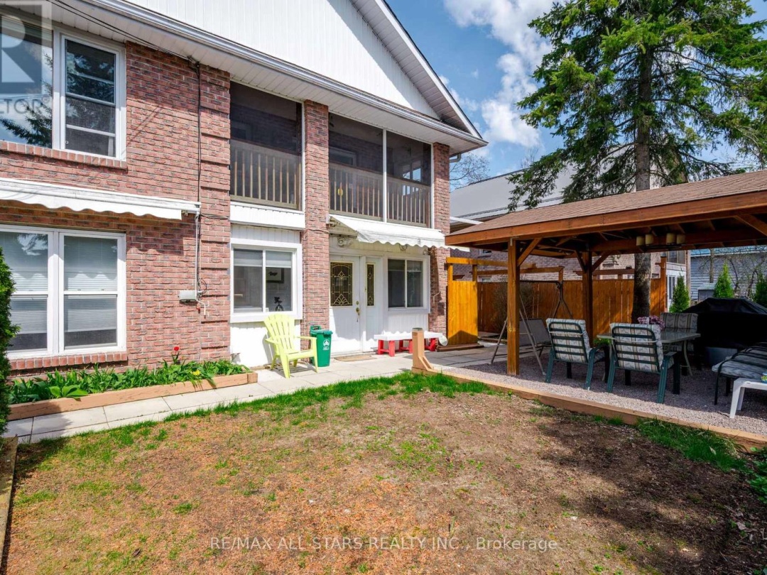 53 HELEN STREET, Kawartha Lakes (Bobcaygeon)
