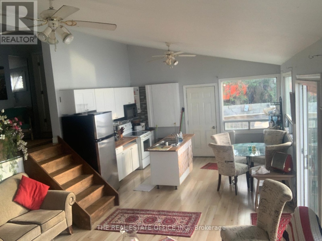 100 ALSOPS BEACH ROAD N, Brock (Beaverton)