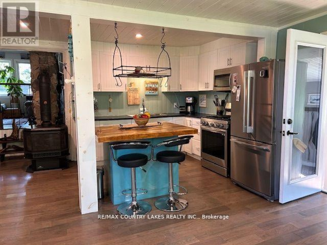 2481 LAKESHORE DRIVE, Lake Simcoe